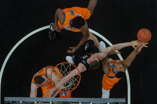 表现再度点 表现再度点